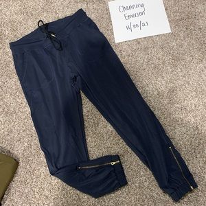 Zyia Navy Peak Zipper Joggers (Short) 24"